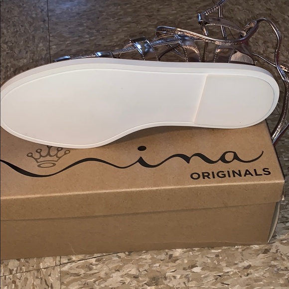 Nina sandals - Picture 3 of 3